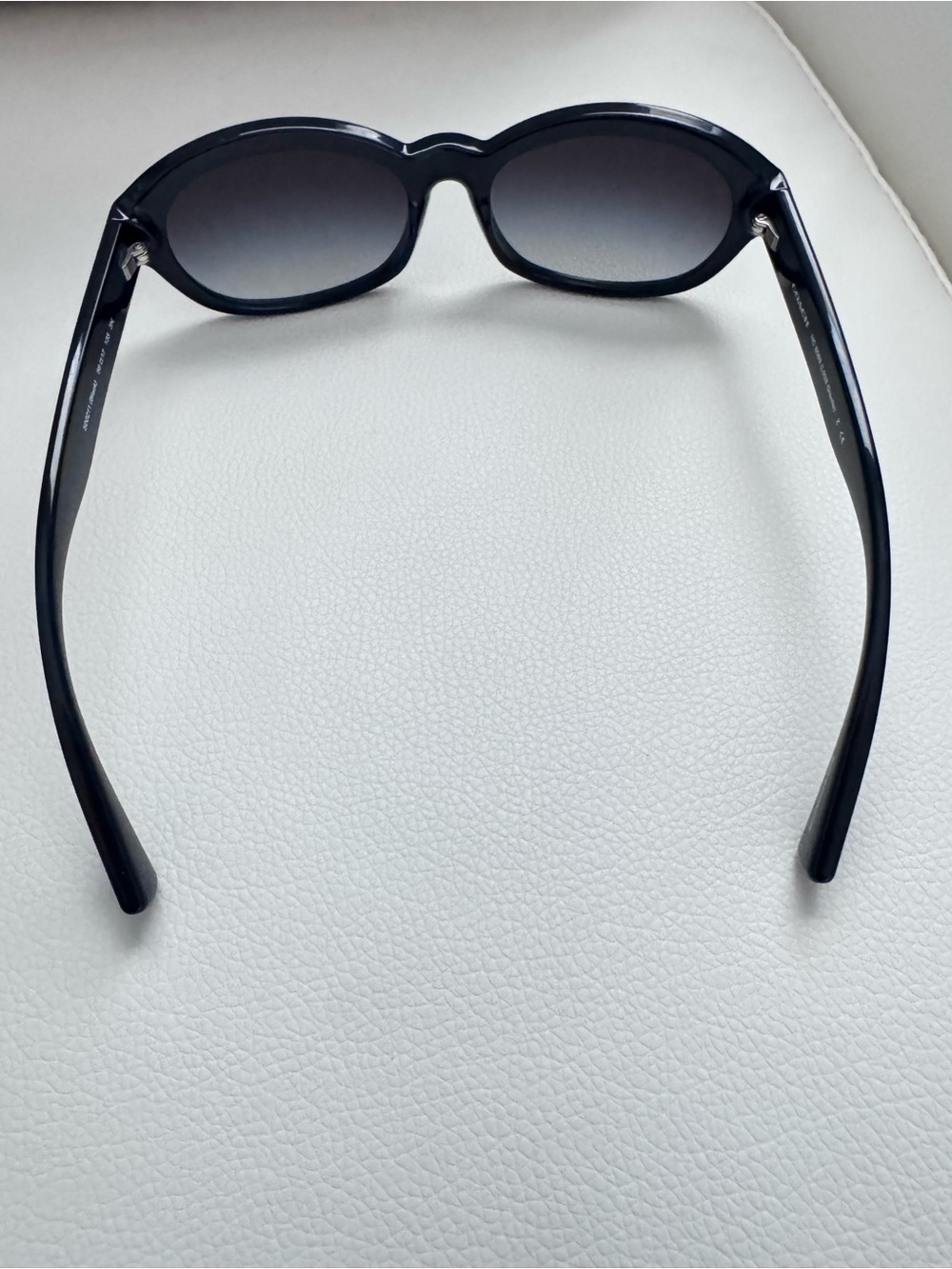 Coach Like New Gisele Sunglasses With Case for Women - Picture 10 of 12